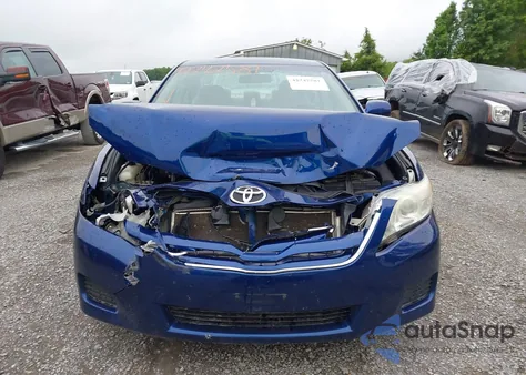 2011 Toyota Camry Le z USA, uszkodzony, nr VIN 4T1BF3EK4BU707127